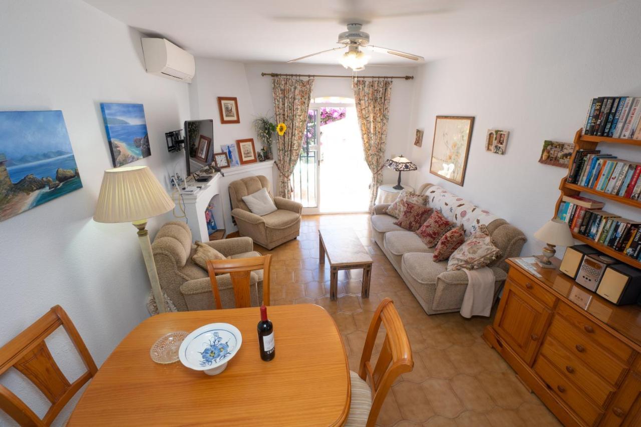 Pinos 2 Διαμέρισμα Nerja Εξωτερικό φωτογραφία